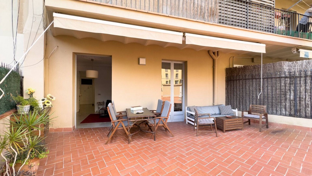 Eixample Apartment | PASSEIG DE GRACIA, with large terrace