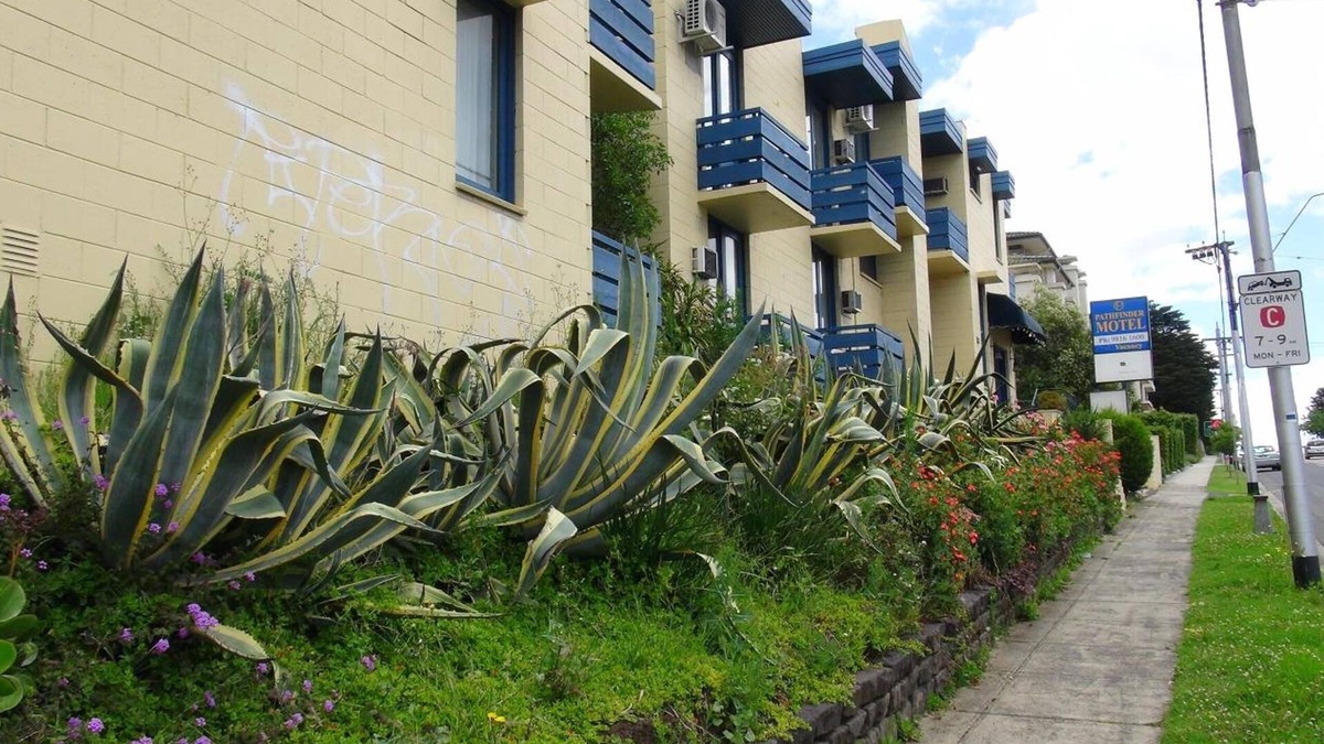 Kew Hotel | Pathfinder Motel