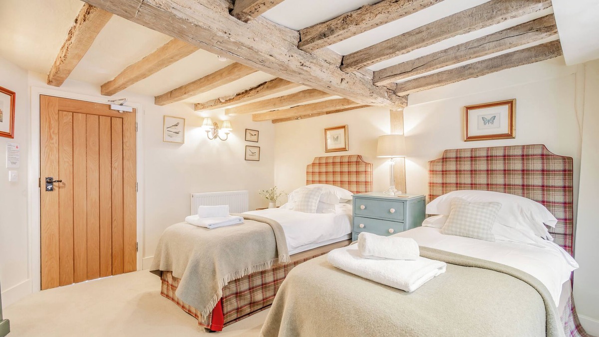 East Dean and Friston Hotel | Patience - Tiger Inn