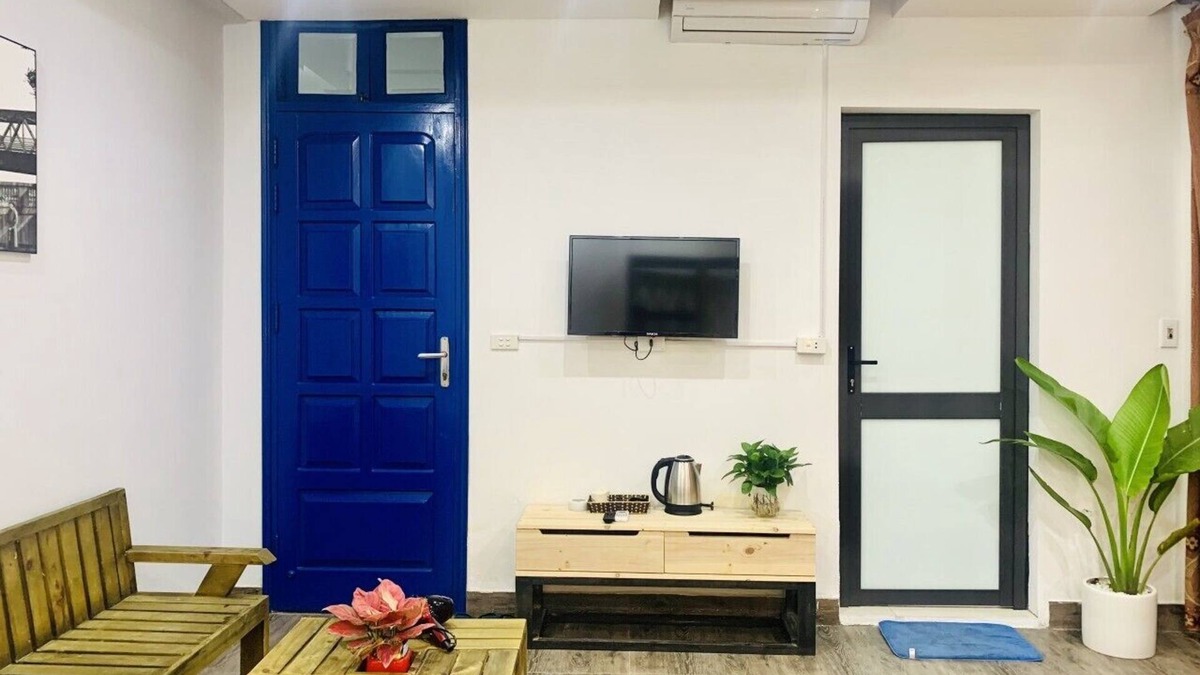 Ba Dinh House | Patio/central Hanoi house/3mins walking to Hoan Kiem Lake-Sunny homestay