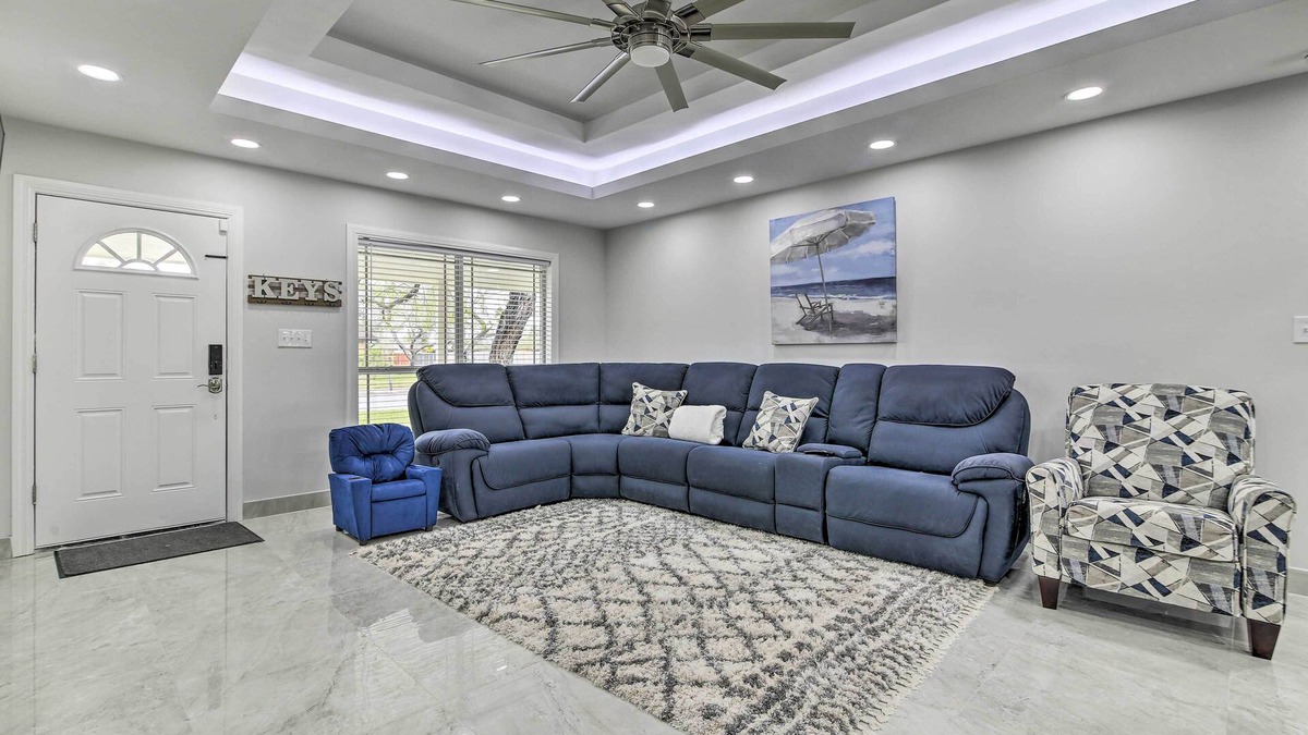Brownsville House | Patio & Grill: Spacious Gem Near Gulf Coast!