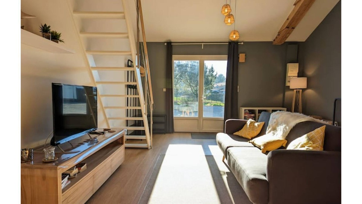 Saint-Hilaire-de-Riez House | Patio house, swimming pool/games residence in the pines