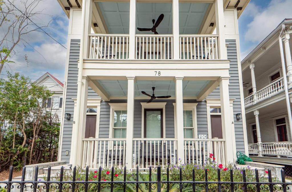 Cannonborough Elliotborough House | Patio Porches and Parking - 2 Blocks to King