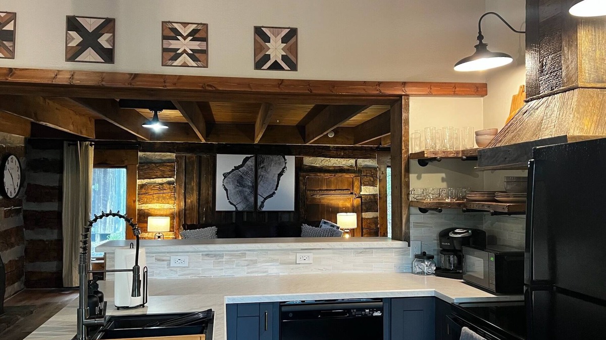 Paoli Cabin | Patoka River Hideaway