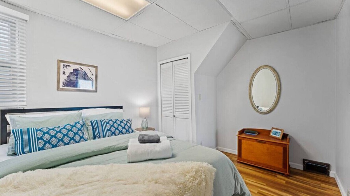 East End Apartment | Pattison`s Peaceful Retreat