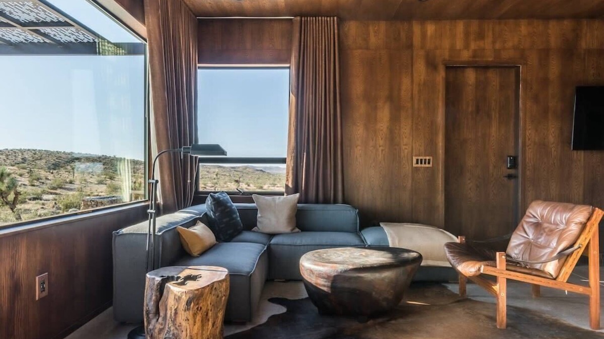 Yucca Valley House | Pause House PM by Homestead Modern · HotTub/View