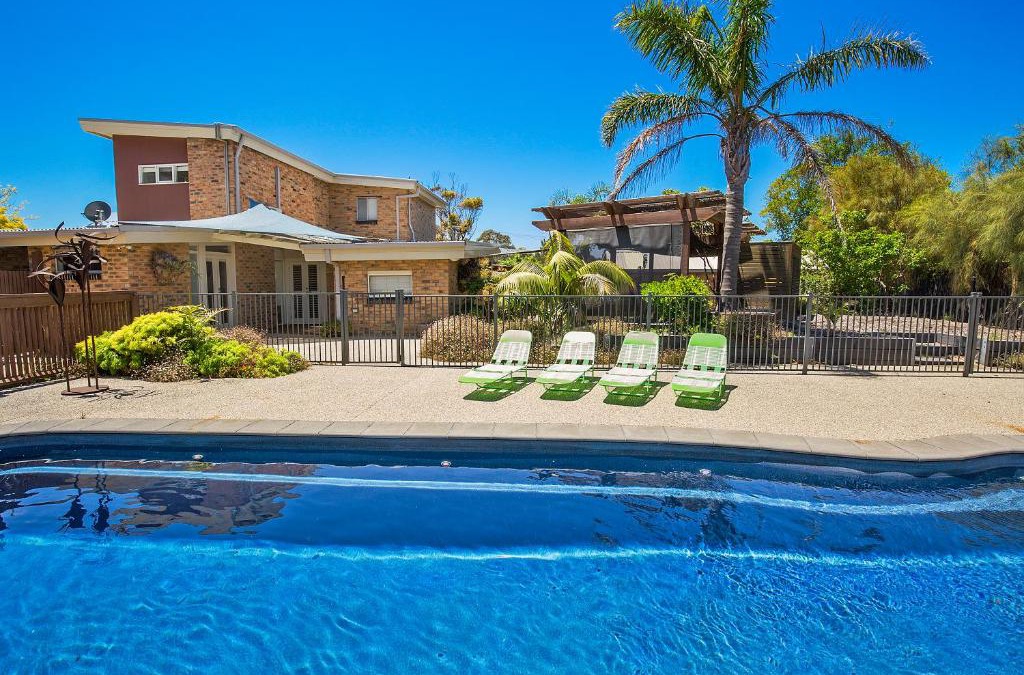 Rye Villa | Paw Up Villa - entertainer delight