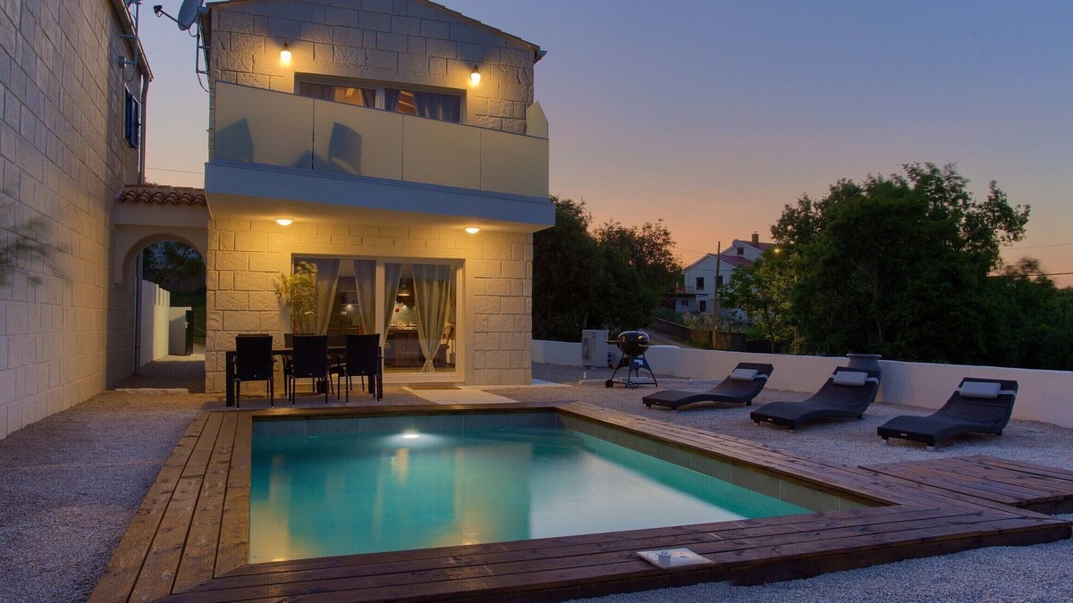 Krk Villa | Pax house with private pool 4