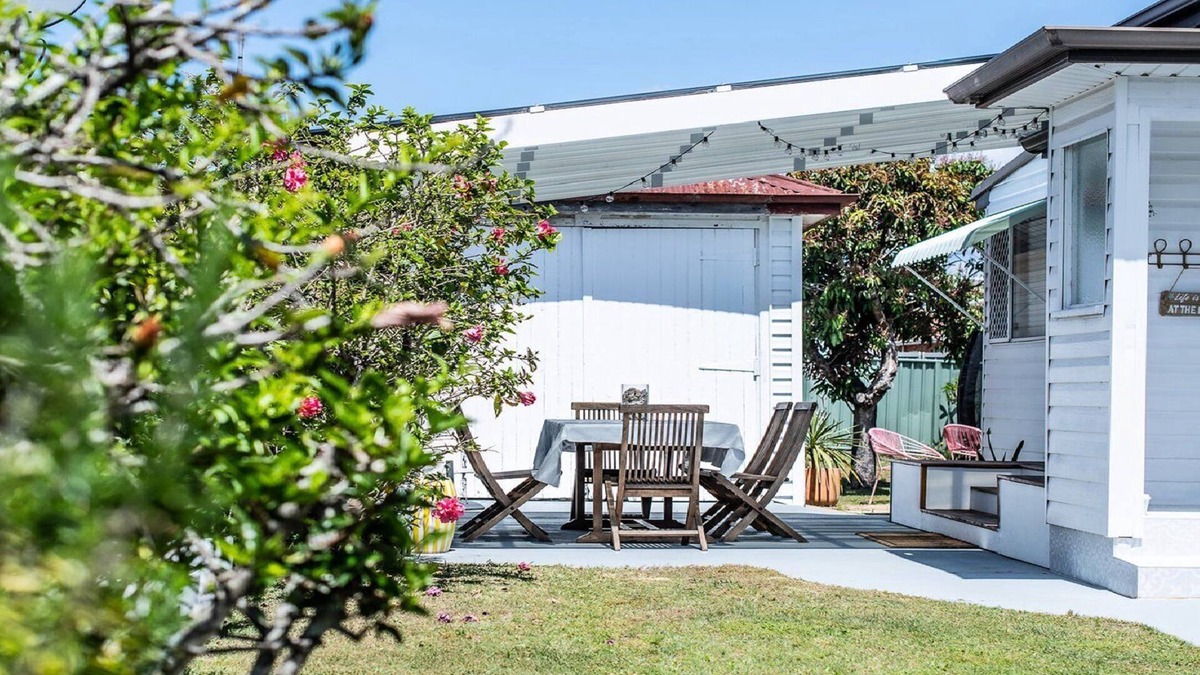 Ettalong Beach House | Pay 5, Stay 7 for School Holidays*>Pet friendly