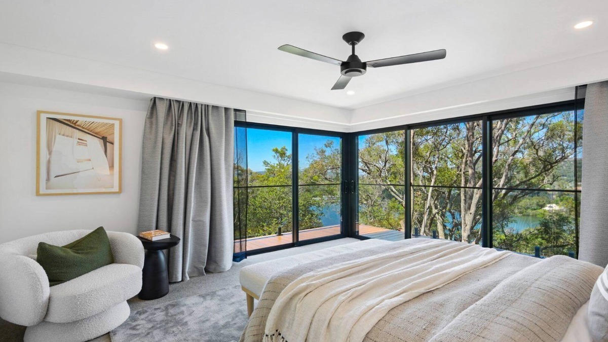 Woy Woy House | Pay5, Stay 7 these School Holidays*