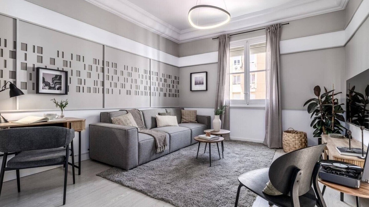 Castellana Apartment | Paz - 4 bedrooms and terrace in Castellana