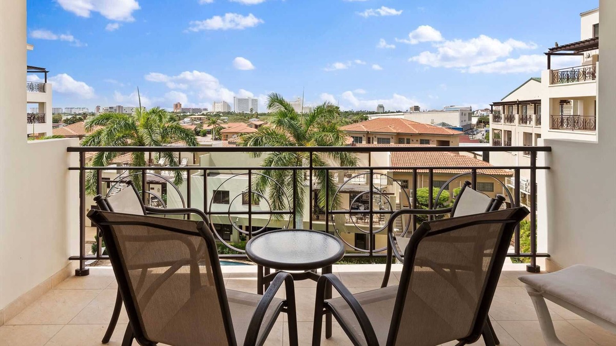 Washington Condo | PC406 - Pool View - 1 BR Perfect for a couple - Close to Palm Beach - 1BR