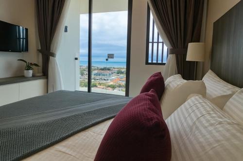 Kampung Bahasa Kapor Apartment | PD D'Wharf High Floor Studio With Private Entrance And Seaview Balcony