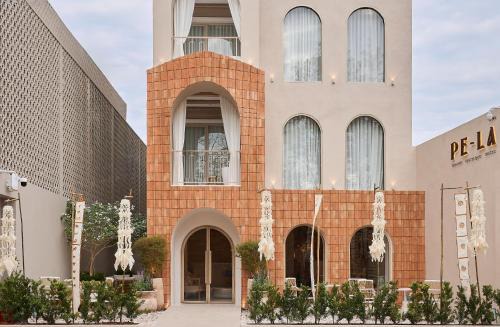 Old City Hotel | PE-LA Thapae Boutique Hotel