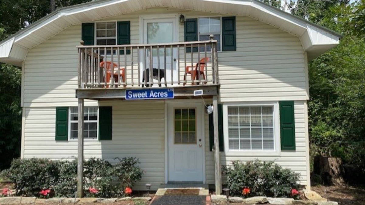 Loganville House | Peace and Quiet at Sweet Acres
