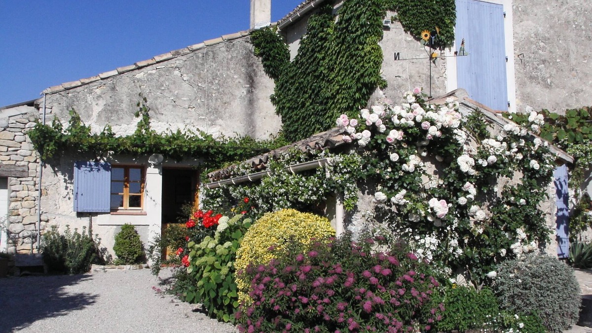 Vaison-la-Romaine Cottage | Peace and tranquility for 2 in the heart of Provence.