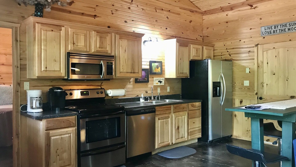 Pottsboro Cottage | Peace and tranquility Barndominium style!