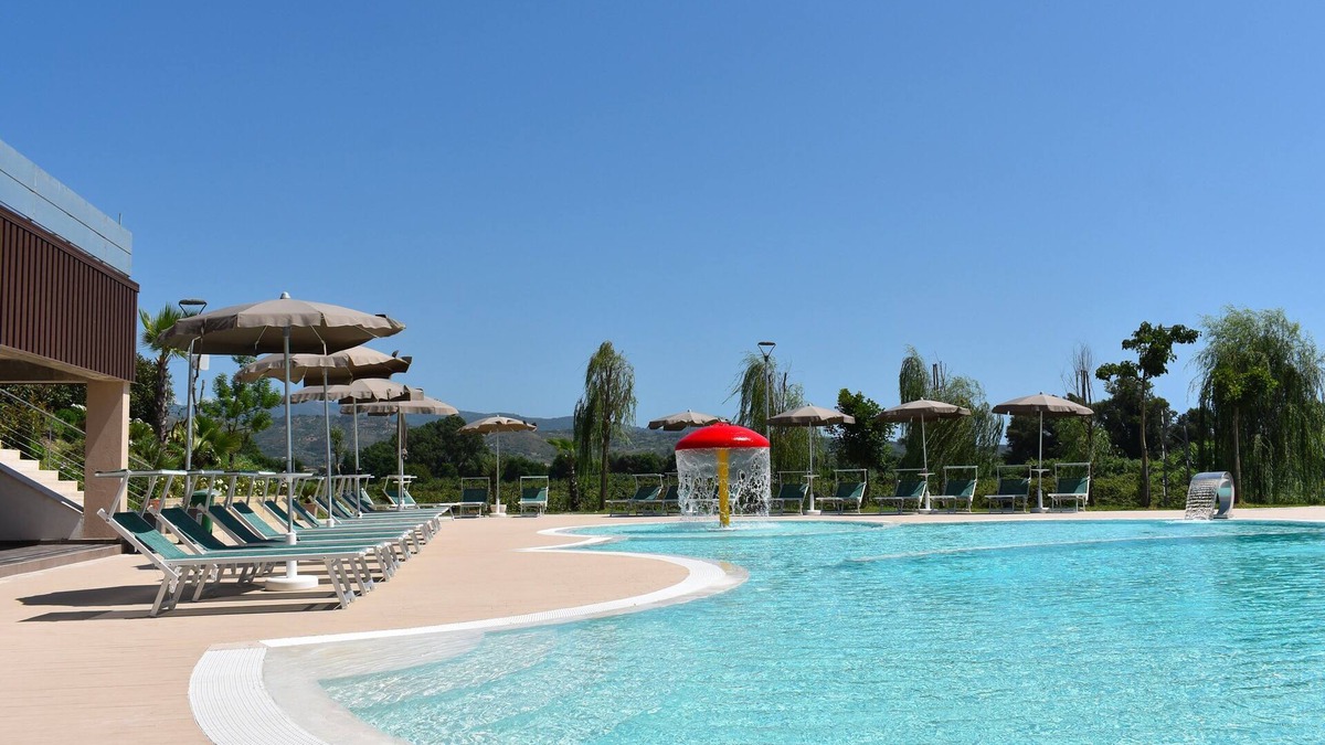 Casal Velino Apartment | Peace in Hyéle: Apartment with Breathtaking Garden and Enchanting Pool!