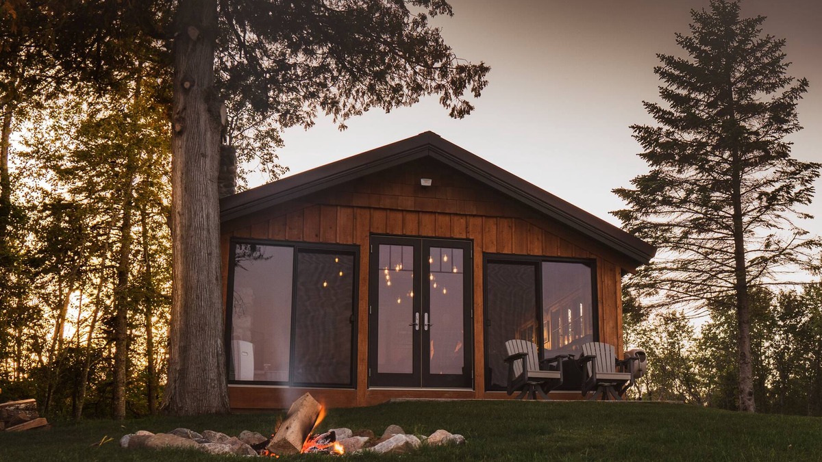 Sturgeon Bay Cottage | Peace of Beach, private 4 season cottage on beautiful shores of Door County