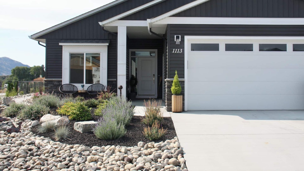 Vernon House | Peace & Tranquility Adult only community