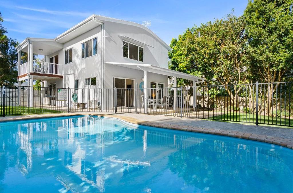 Castaways Beach House | Peace within the palms, Castaways Beach