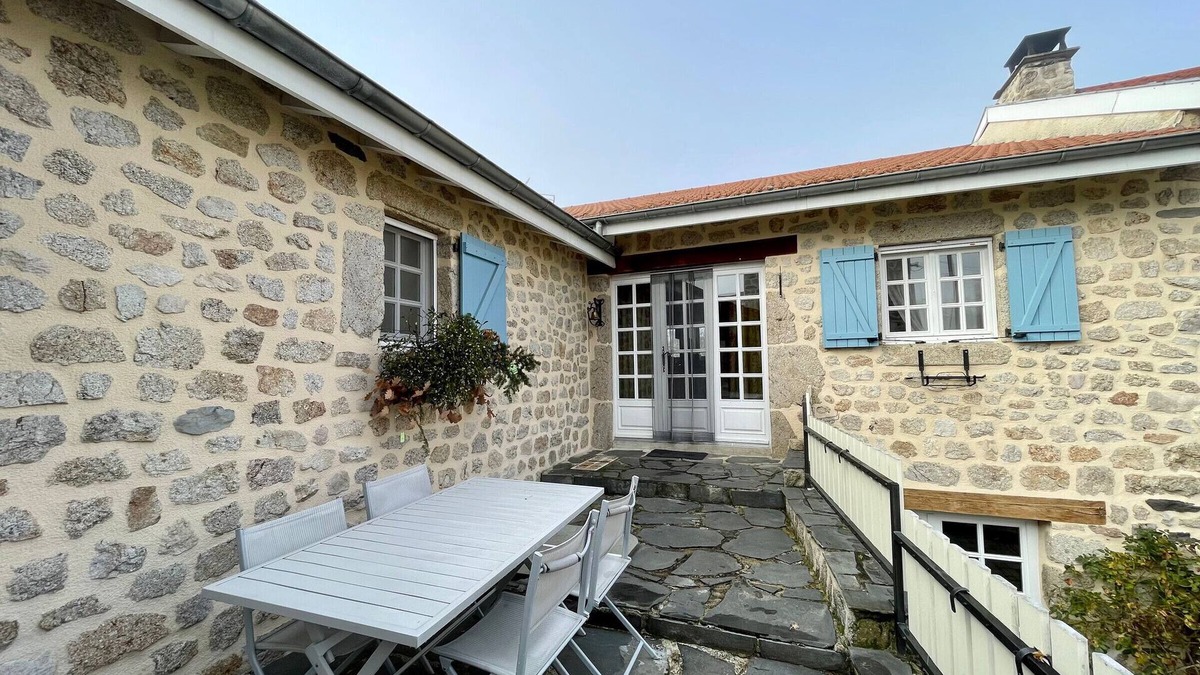 Saint-Maurice-de-Lignon Cottage | Peaceful Cottage with Private Terrace near Historic Sights and Outdoor Adventures