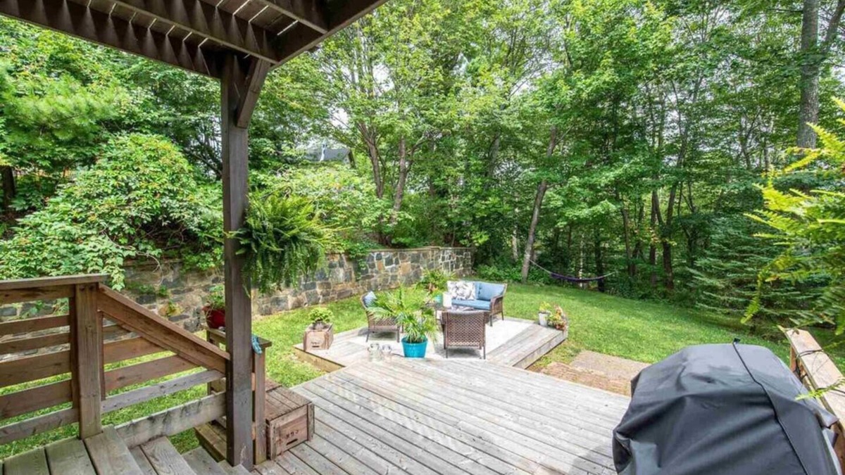 Bedford House | Peaceful 3-bdrm Getaway with beautiful propertynn