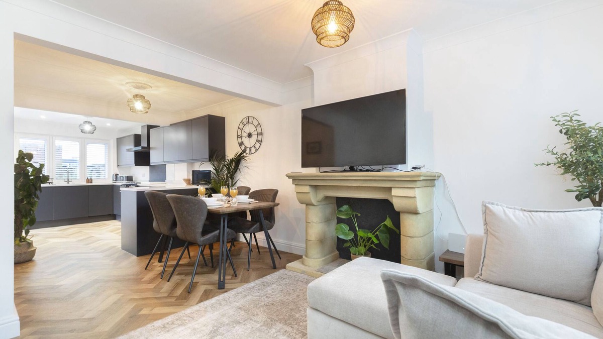 Montpellier House | Peaceful 3-Bed Home in Tivoli
