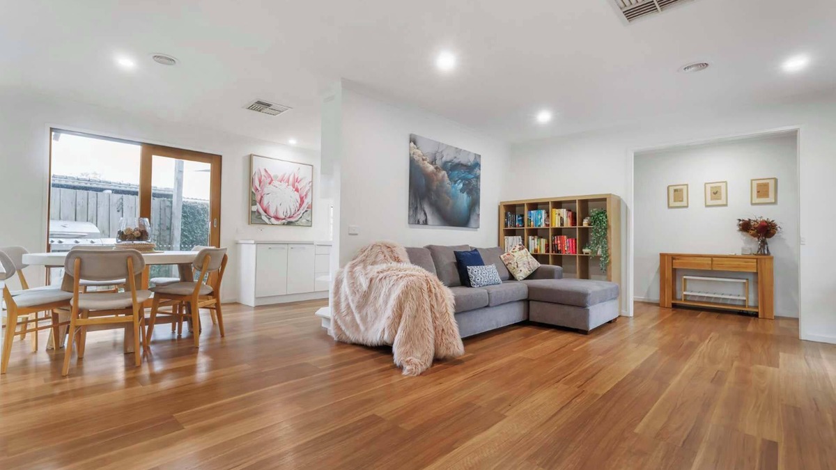 Somerville House | Peaceful 3 Bedroom Home in Somerville