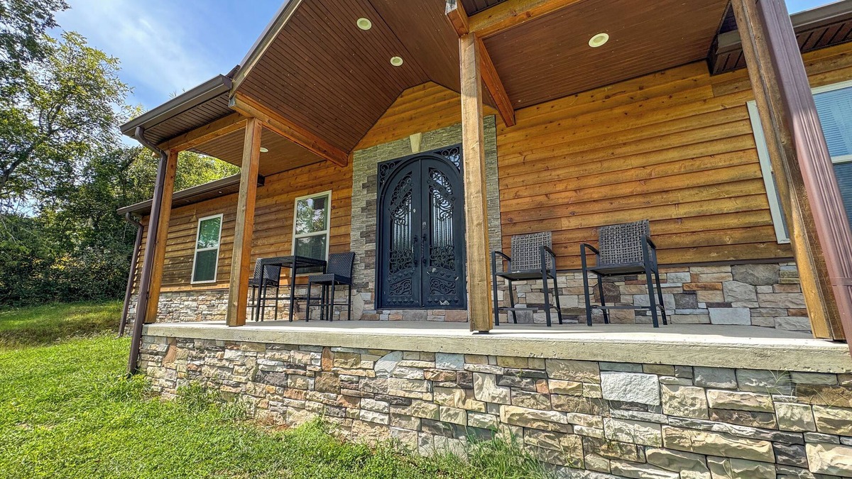 Dowelltown Other | Peaceful 4-bedroom wooded lodge on 150 acre farm with valley views and horses