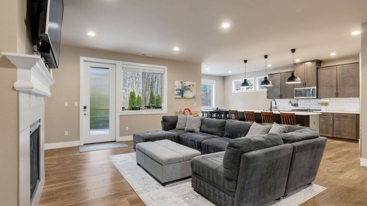 Renton House | Peaceful 5BR Family Retreat