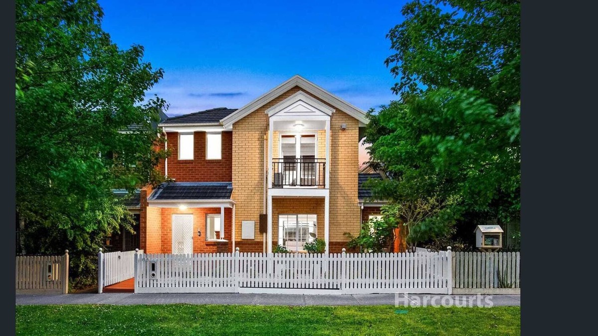 Maribyrnong House | Peaceful and tranquil while at the same time in proximity to CBD and Highpoint