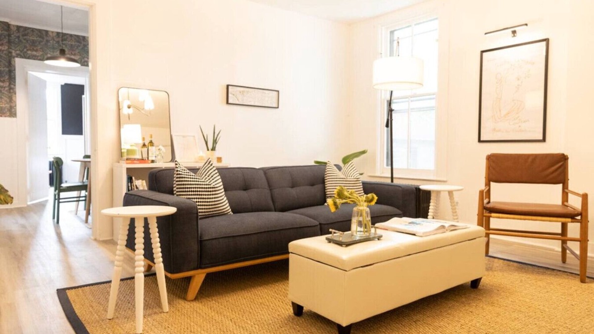 Newtonville Apartment | Peaceful, Artsy North Troy Riverview Apt