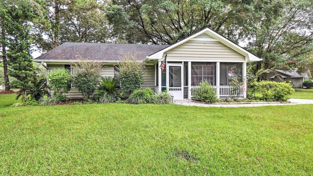 Laurel Bay House | Peaceful Beaufort Home w/Front Porch + Grill