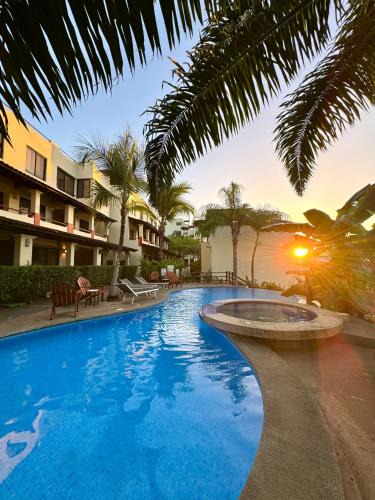 Coco Sunset Hills House | Peaceful Bliss Condo Inside A 6 Pool Complex