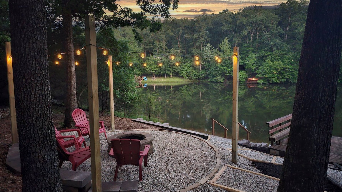 Innsbrook Ski Chalet | Peaceful chalet - *new* private beach, WIFI, kayaks