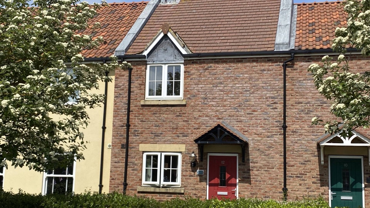 Filey House | Peaceful cottage by the sea! nTwo bedrooms with direct access to the beach.