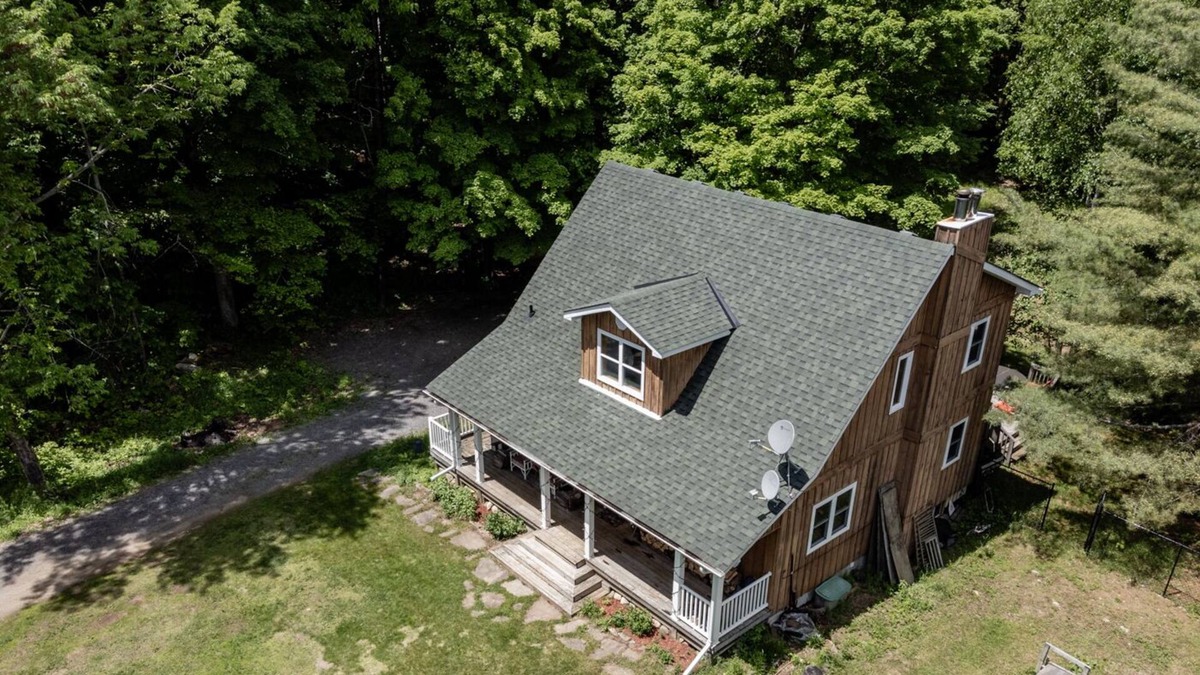 Minden House | Peaceful Cottage 2BDR 1BATH HDTV BBQ WIFI