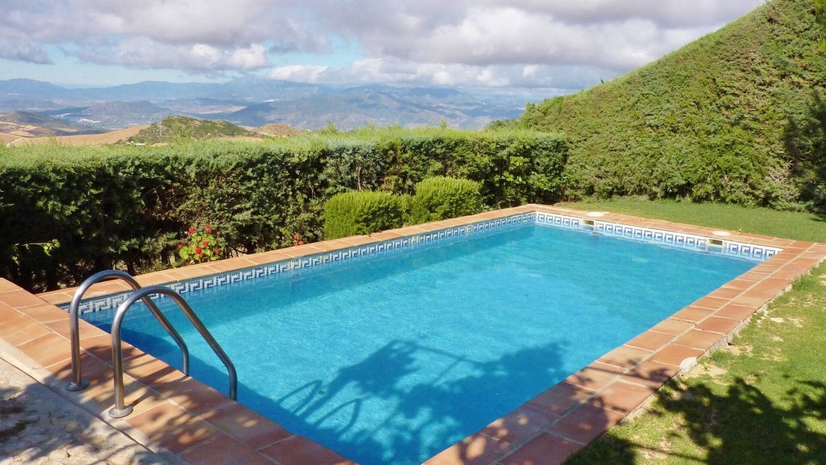 La Joya Cottage | Peaceful Cottage in La Joya with Private Pool