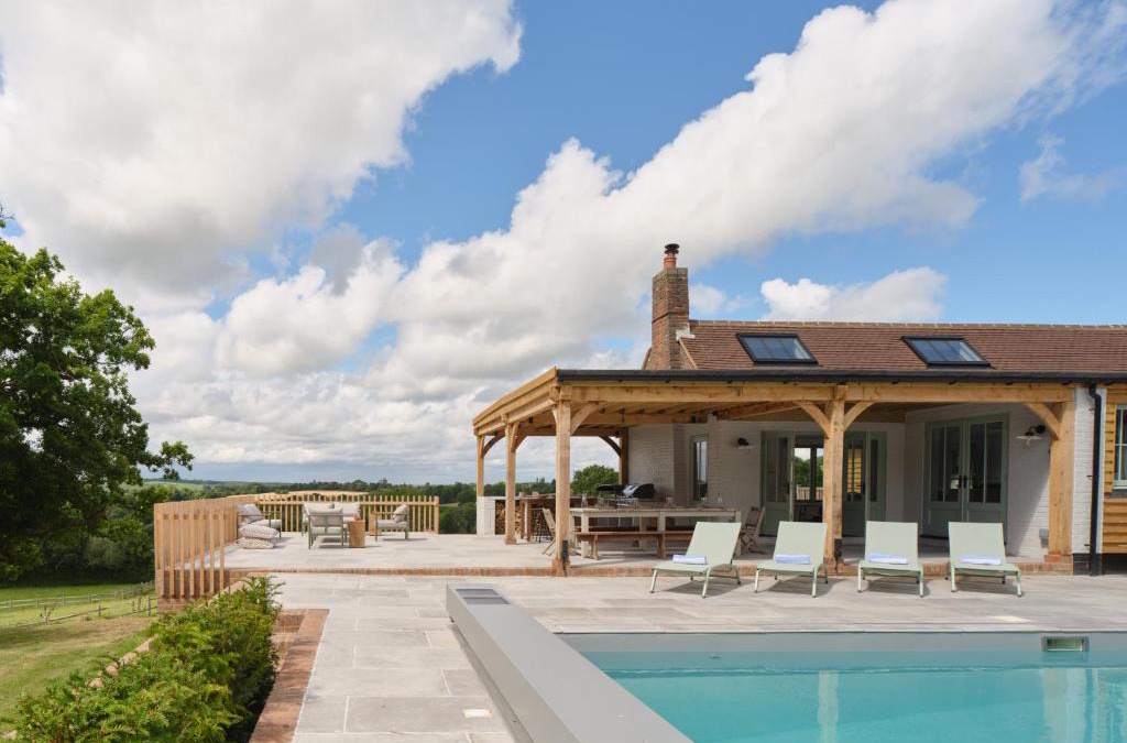 Crowborough Villa | Peaceful cottage with great views and spa facilities