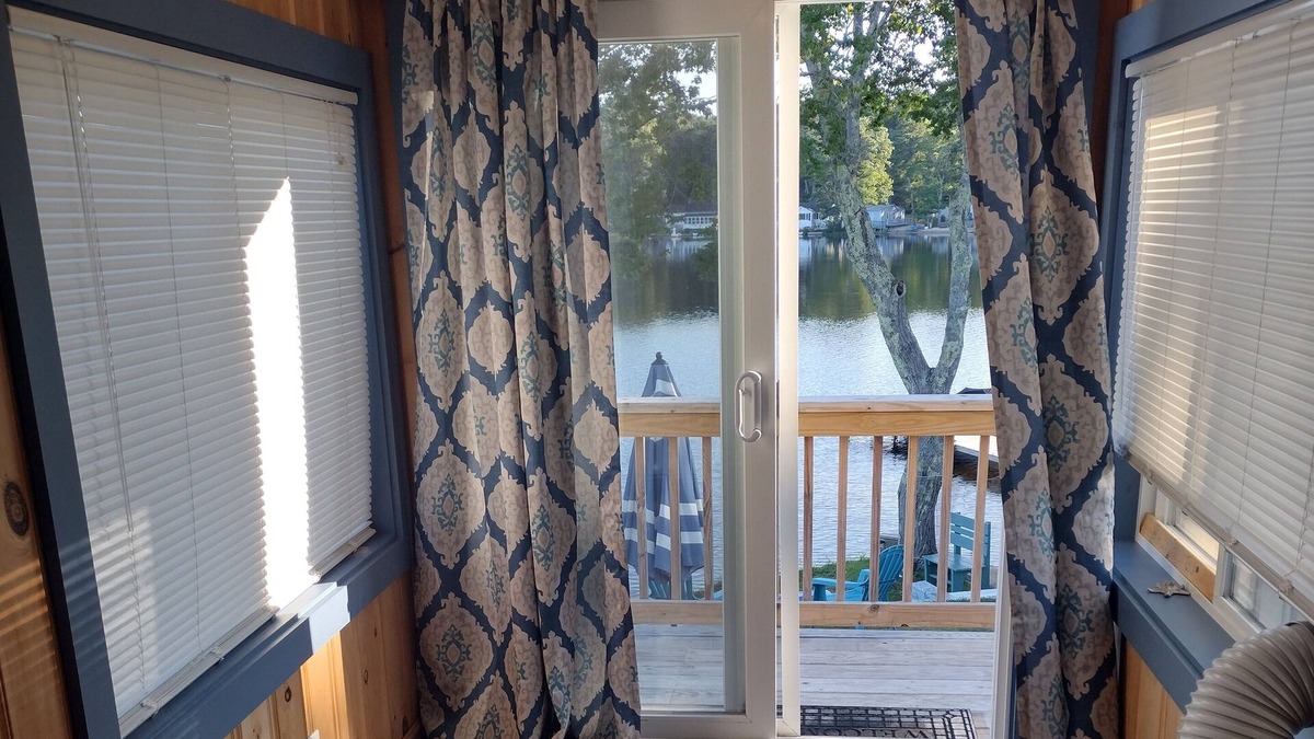 East Wareham Cottage | Peaceful Cottage with Pond/Lake minutes from Cape Cod