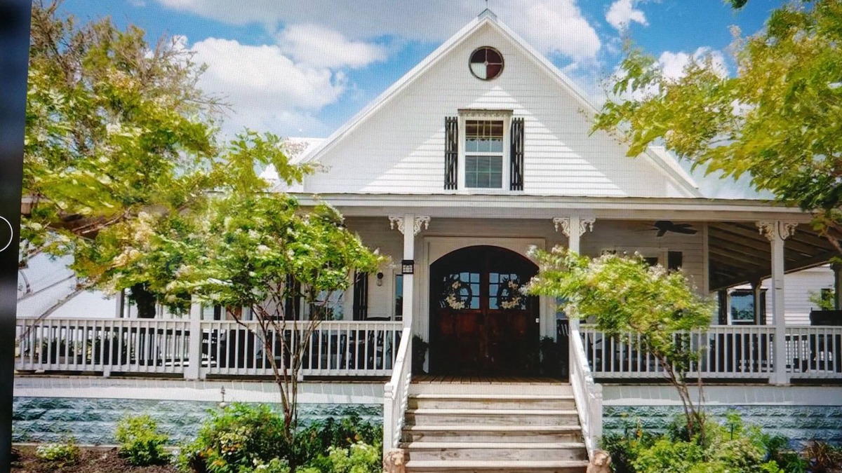 Fayetteville House | Peaceful country home!
