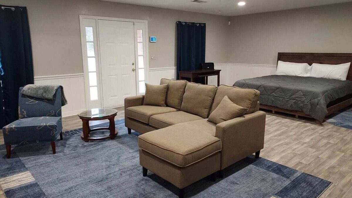 Columbus House | Peaceful | Cozy | Escape