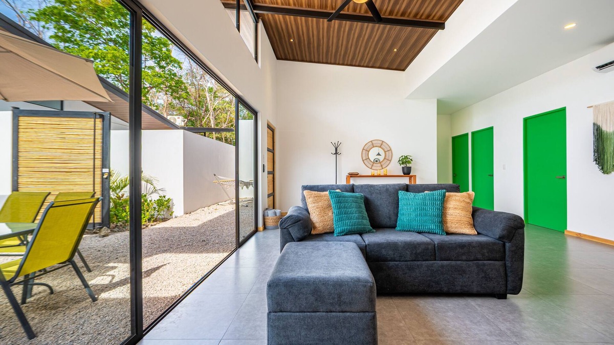 Tamarindo House | Peaceful dog-friendly family retreat with pool just 10 mins from Tamarindo