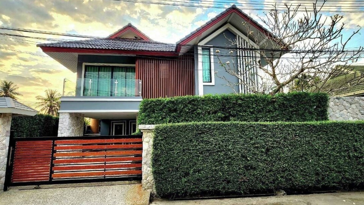 Takhian Tia Villa | Peaceful family escape with private pool spacious clean cozy villa near the city