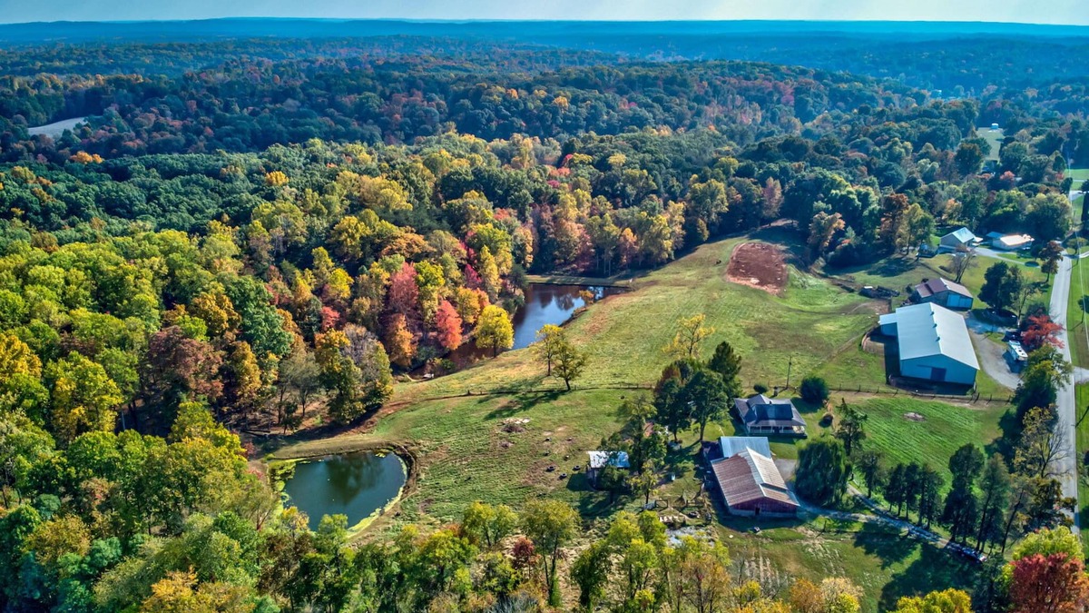 Morgantown Other | Peaceful Farm House - Great for Extended Stays