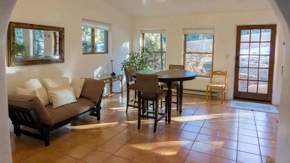 Canada de los Alamos House | Peaceful Forest Home - Comfy and Well-equipped