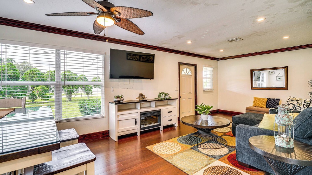 Buckingham House | Peaceful Fort Myers Home: Walk to Buckingham Farms
