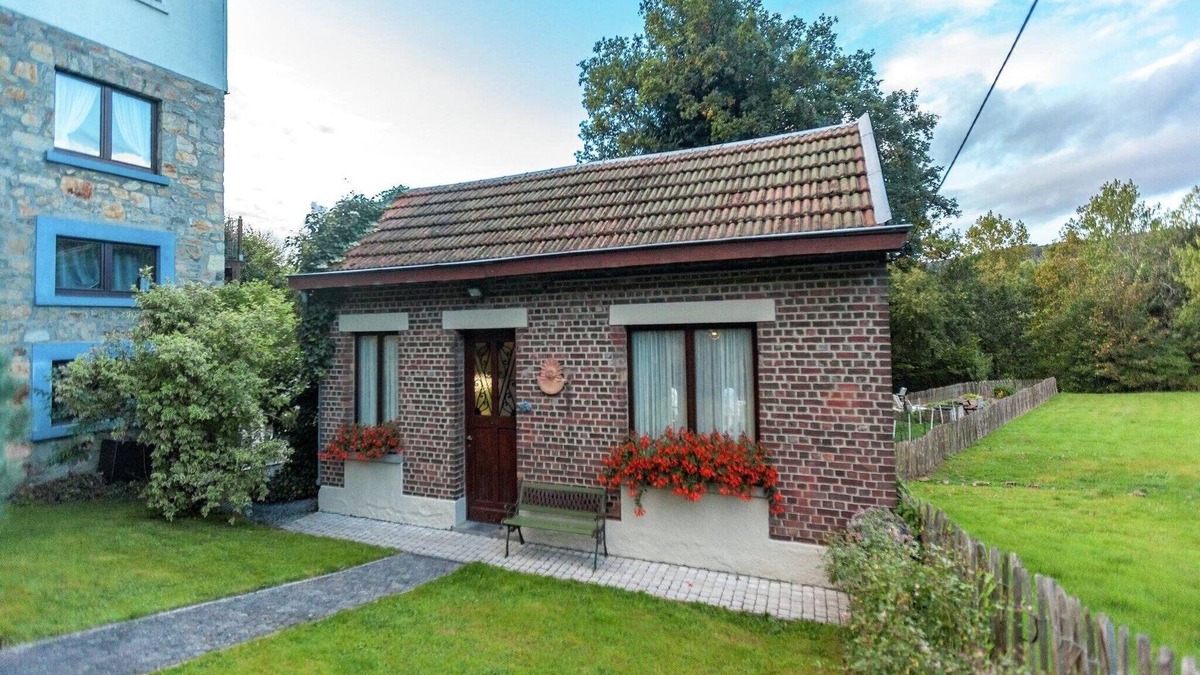 Ligneuville House | Peaceful Garden Stay, Malmedy