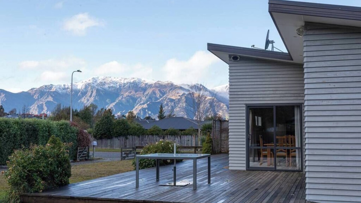 Lake Hawea House | Peaceful Hawea Escape